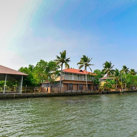 Hotel Grand Ayur Island Perumbalam Zewnętrze zdjęcie
